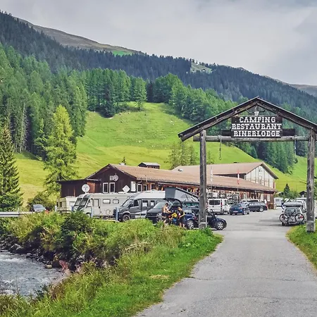 Rinerlodge By Mountain